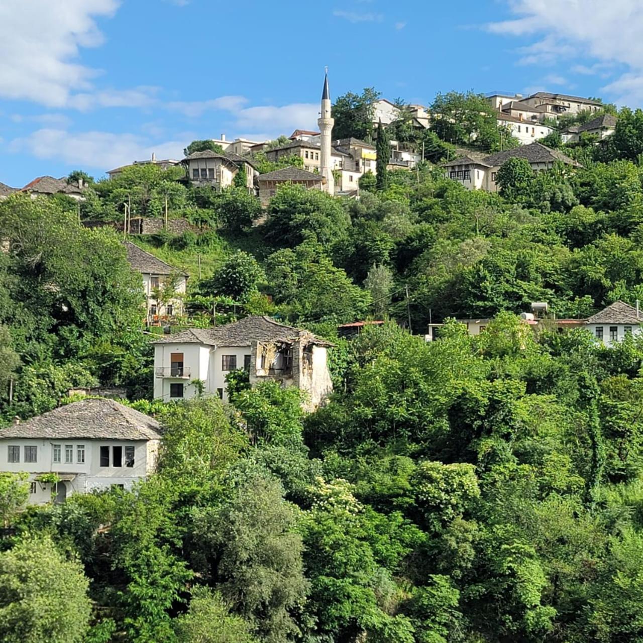 Jona Guest House Gjirokaster Exterior photo